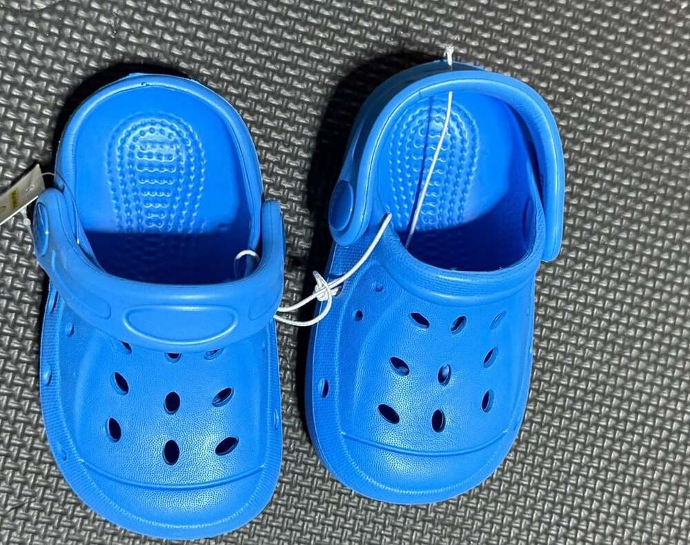 Blue Clog Shoes Size S (5/6) - Picture 3 of 5